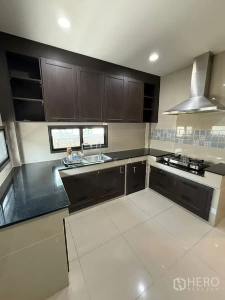 ให้เช่าบ้านเดี่ยว 4 ห้องนอน โครงการ Setthasiri Pattanakarn ประเวศ กรุงเทพฯ hre00228, กรุงเทพ, ประเวศ, ประเวศ, กรุงเทพ, 180 ตร.ม., บ้านเดี่ยว ให้เช่า, โดย Hero Realtor Co., Ltd., 500155278 - DDproperty.com