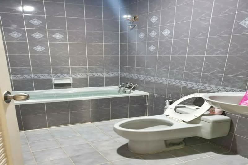 ทาวน์อินทาวน์, Bangkok, ถนนศรีวรา, Wang Thonglang, Wang Thonglang, Bangkok, 4 Bedrooms, 240 sqm, Townhouse For Sale, by สง่าชัย ไทรทองคำ, 500155343 - DDproperty.com