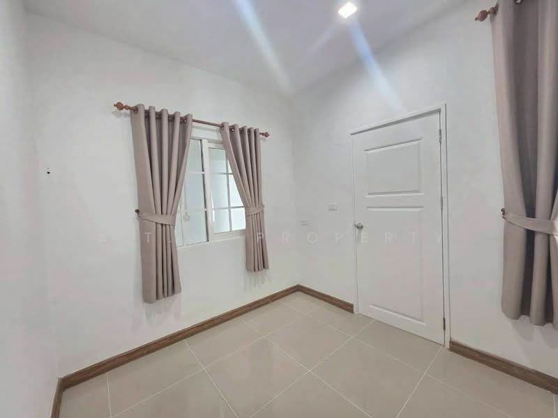 For Sale - Golden Town Sriracha-Assumption, Chon Buri (Pattaya)