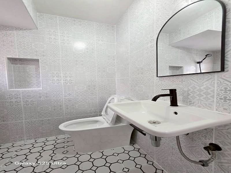 For Sale - Golden Town Sriracha-Assumption, Chon Buri (Pattaya)