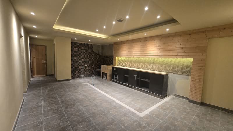 อาคารให้เช่า อินทามระ สุทธิสาร พญาไท : Buildings for rent in Intamara, Sutthisan, Phaya Thai., กรุงเทพ, สามเสนใน, พญาไท, กรุงเทพ, 1,200 ตร.ม., ตึกแถว-อาคารพาณิชย์ ให้เช่า, โดย TOAH T., 500155360 - DDproperty.com