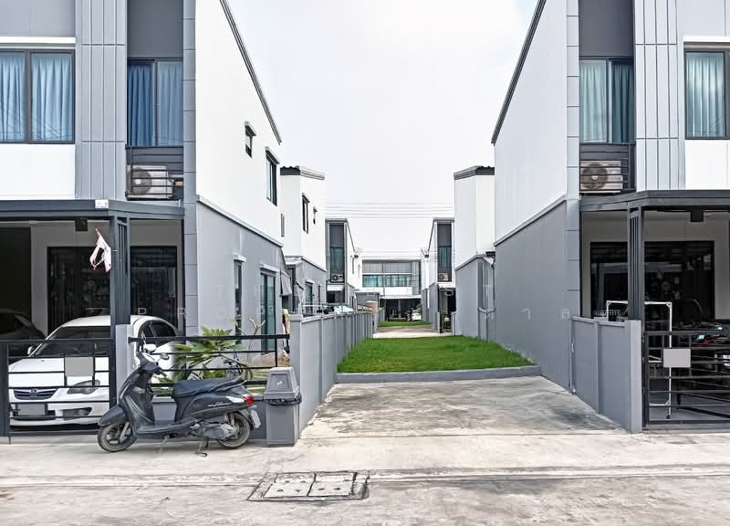 Pleno Srinakarin – Theparak, Samut Prakan, Thepharak Road, Phraeksa, Muang Samut Prakarn, Samut Prakan, 3 Bedrooms, 100 sqm, Townhouse For Sale, by The Best Property ตาล, 500155372 - DDproperty.com