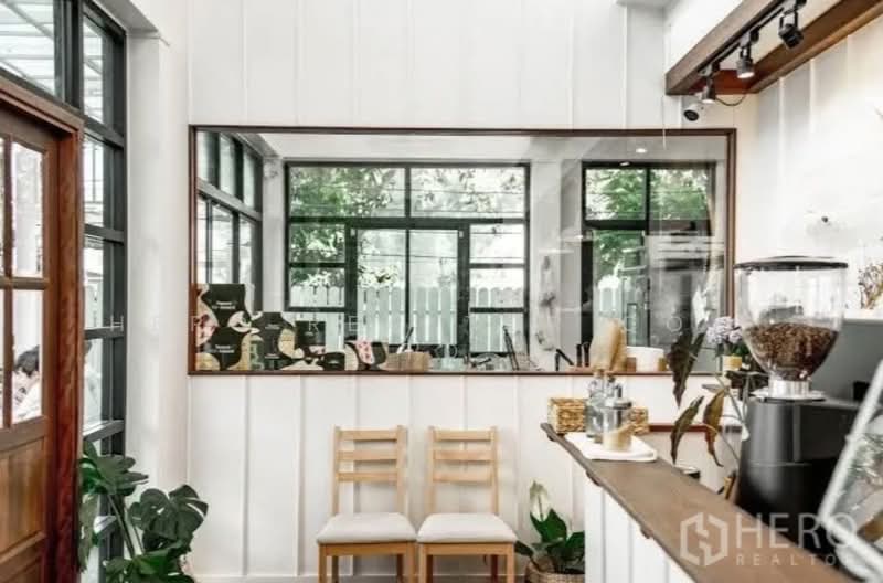 ให้เช่าพื้นที่ร้านค้า ถนนสุขุมวิท ใกล้ BTS เอกมัย คลองตันเหนือ เขตวัฒนา กรุงเทพ hre00231, กรุงเทพ, คลองตันเหนือ, วัฒนา, กรุงเทพ, 200 ตร.ม., พื้นที่ขายของ ให้เช่า, โดย Hero Realtor Co., Ltd., 500155393 - DDproperty.com