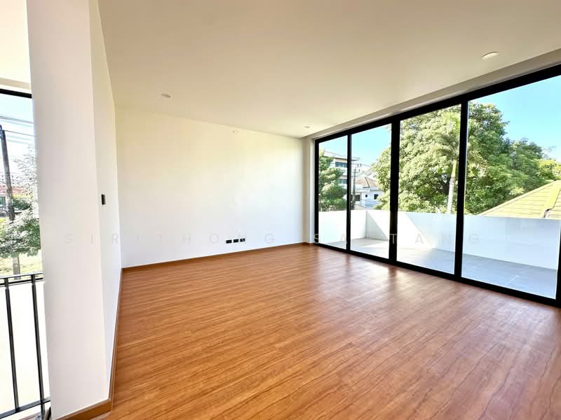 EDEN Srinakarin - Suan Luang Project, Bangkok, เฉลิมพระเกียรติ ร.9 ซอย 62, Dok Mai, Prawet, Bangkok, 4 Bedrooms, 416 sqm, Single Detached House For Sale, by Sirithong Saetang, 500155396 - DDproperty.com