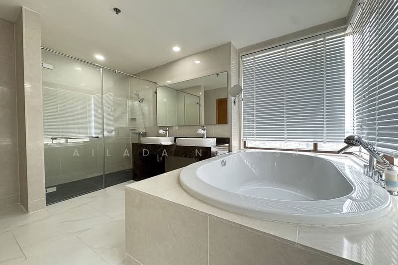 The Emporio Place, Bangkok, 93 Soi Sukhumvit 24, Sukhumvit Road, Khong Tan, Khlong Toei, Bangkok, 3 Bedrooms, 161 sqm, Condo For Sale, by Ailada Ngamsri, 500155424 - DDproperty.com