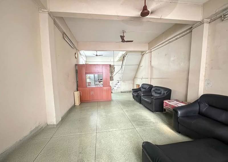 ขาย - ตึก 4 ชั้น มีดาดฟ้า ซ.สีลม 15, กรุงเทพ