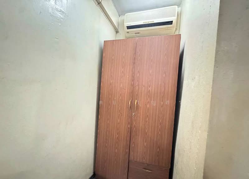 ตึก 4 ชั้น มีดาดฟ้า ซ.สีลม 15, Bangkok, Silom, Bang Rak, Bangkok, 4 Bedrooms, 256 sqm, Townhouse For Sale, by กรกฤตย์ บุญสระ, 500155427 - DDproperty.com