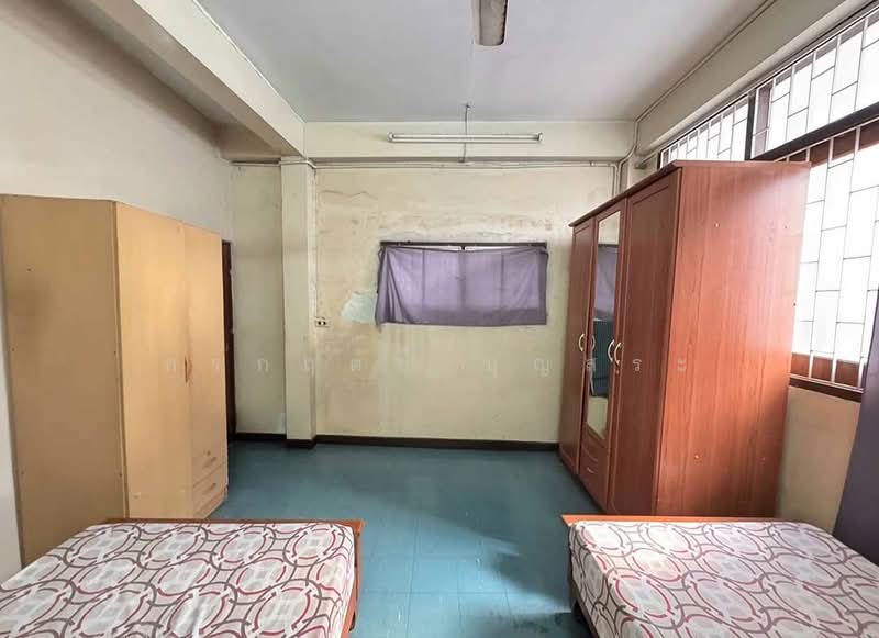 ตึก 4 ชั้น มีดาดฟ้า ซ.สีลม 15, Bangkok, Silom, Bang Rak, Bangkok, 4 Bedrooms, 256 sqm, Townhouse For Sale, by กรกฤตย์ บุญสระ, 500155427 - DDproperty.com