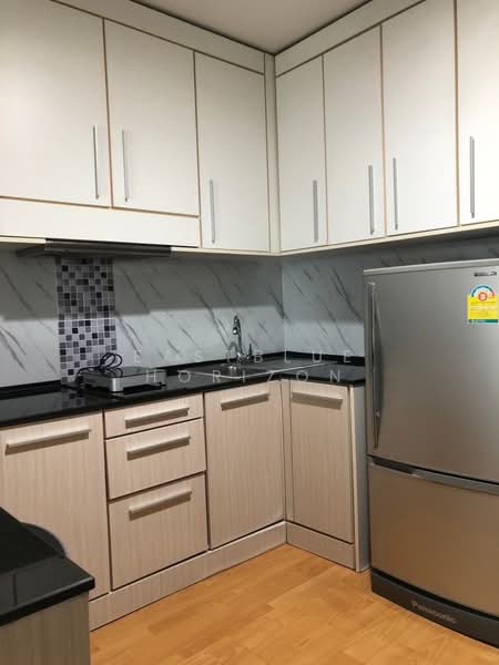 St Louis Grand Terrace : เซ็นต์ห ลุยส์ แกรนด์ เทอเรส, กรุงเทพ, ซอย สาทร 11 S Sathon Rd, ยานนาวา, สาทร, กรุงเทพ, 47 ตร.ม., คอนโด ขาย, โดย Eastblue Horizon, 500155433 - DDproperty.com