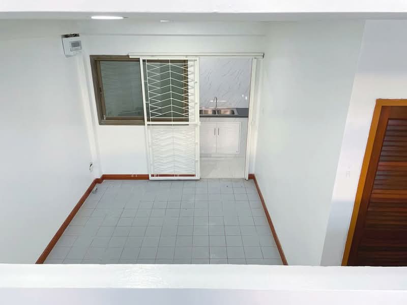 ถนนโชคชัย 4 แขวงลาดพร้าว เขตลาดพร้าว กรุงเทพมหานคร, กรุงเทพ, ลาดพร้าว, ลาดพร้าว, กรุงเทพ, 92 ตร.ม., ทาวน์เฮ้าส์ ขาย, โดย ณณัฐ ภัทรจินดานุวงศ์, 500155436 - DDproperty.com