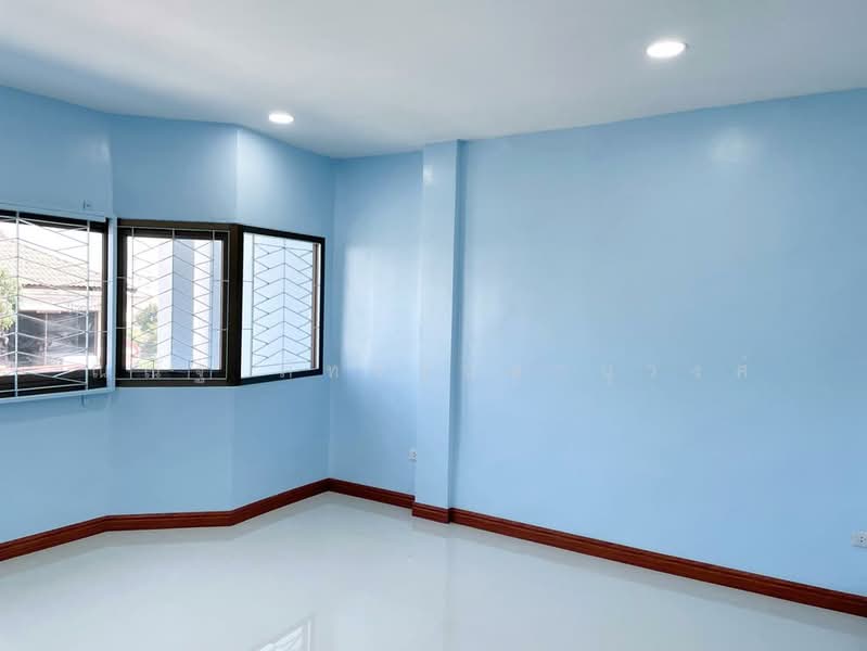 ถนนโชคชัย 4 แขวงลาดพร้าว เขตลาดพร้าว กรุงเทพมหานคร, Bangkok, Lat Phrao, Lat Phrao, Bangkok, 4 Bedrooms, 92 sqm, Townhouse For Sale, by ณณัฐ ภัทรจินดานุวงศ์, 500155436 - DDproperty.com