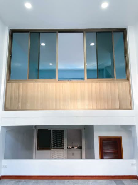 ถนนโชคชัย 4 แขวงลาดพร้าว เขตลาดพร้าว กรุงเทพมหานคร, Bangkok, Lat Phrao, Lat Phrao, Bangkok, 4 Bedrooms, 92 sqm, Townhouse For Sale, by ณณัฐ ภัทรจินดานุวงศ์, 500155436 - DDproperty.com