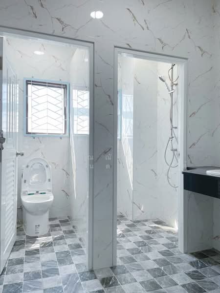 ถนนโชคชัย 4 แขวงลาดพร้าว เขตลาดพร้าว กรุงเทพมหานคร, Bangkok, Lat Phrao, Lat Phrao, Bangkok, 4 Bedrooms, 92 sqm, Townhouse For Sale, by ณณัฐ ภัทรจินดานุวงศ์, 500155436 - DDproperty.com