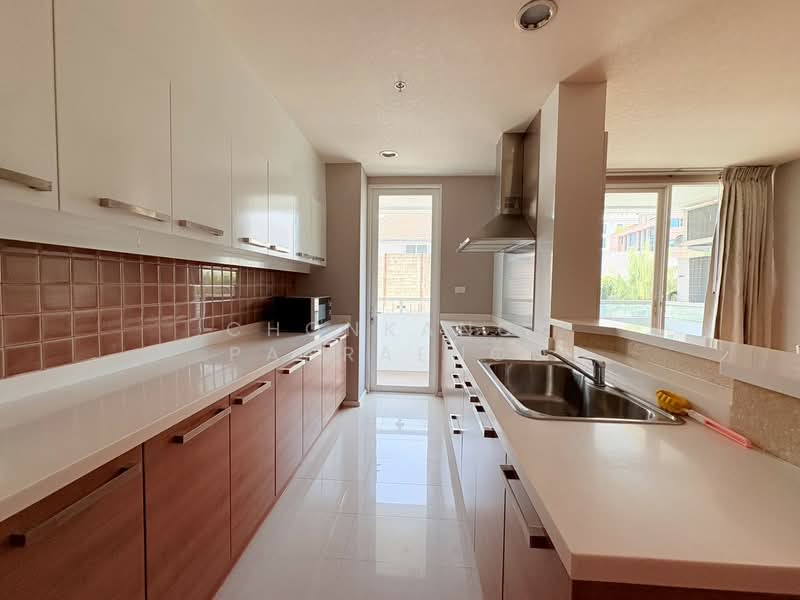 Villa Sikhara : วิลล่า สิกขรา, กรุงเทพ, สุขุมวิท, คลองตันเหนือ, วัฒนา, กรุงเทพ, 100 ตร.ม., คอนโด ให้เช่า, โดย Chonkanok Panraenoo, 500155457 - DDproperty.com