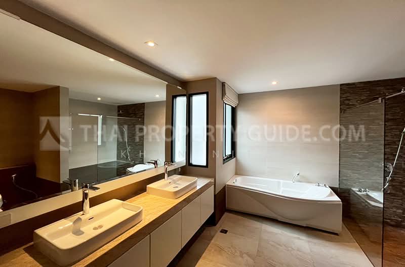 House with Private Pool in Sukhumvit, Bangkok, Khong Tan, Khlong Toei, Bangkok, 4 Bedrooms, 450 sqm, Single Detached House For Rent, by Khun Nita, 500155481 - DDproperty.com