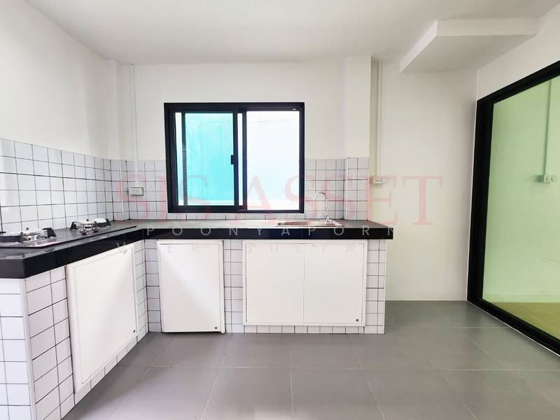 หมู่บ้าน​พระปิ่น ​4 - เพชรเกษม​ 81​, Bangkok, มาเจริญ, Nong Kham, Nong Khaem, Bangkok, 2 Bedrooms, 102 sqm, Semi-Detached House (Twin House) For Sale, by Poonyaporn Veerabulyarit, 500155506 - DDproperty.com