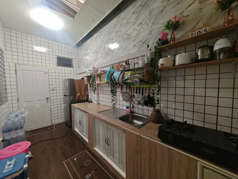 ทรัพย์รุ่งเรืองซิตี้ 3 พานทอง ชลบุรี, Chon Buri (Pattaya), Ban Khao, Phan Thong, Chon Buri (Pattaya), 2 Bedrooms, 80 sqm, Townhouse For Sale, by The Best Property กระต่าย, 500155513 - DDproperty.com