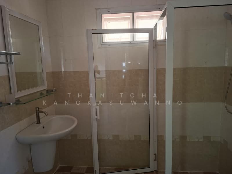 บ้านเดี่ยว ชลบุรี, Chon Buri (Pattaya), Sattahip, Sattahip, Chon Buri (Pattaya), 4 Bedrooms, 160 sqm, Single Detached House For Sale, by Thanitcha Kangkasuwanno, 500155524 - DDproperty.com