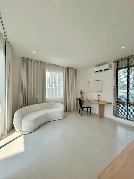 บ้านสวย สร้างใหม่ สไตล์โมเดิร์น มหิดล-ป่าแดด, Chiang Mai, Pa Daet, Muang Chiang Mai, Chiang Mai, 3 Bedrooms, 185 sqm, Single Detached House For Sale, by Onanong(Kim) Khamphao, 500155527 - DDproperty.com
