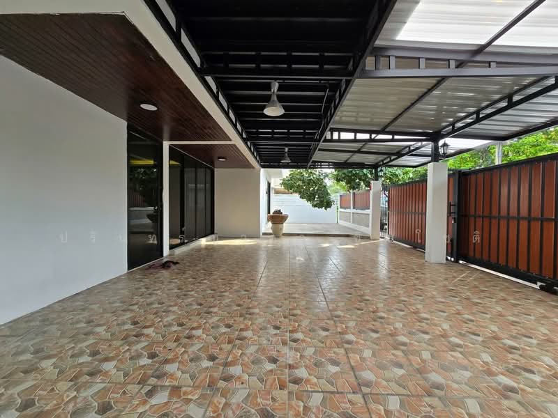 Home Office Bang Kapi, Bangkok, Khlong Chan, Bang Kapi, Bangkok, 3 Bedrooms, 200 sqm, Townhouse For Rent, by ปรินทร์ญาดา ชิณโชติ, 500155534 - DDproperty.com