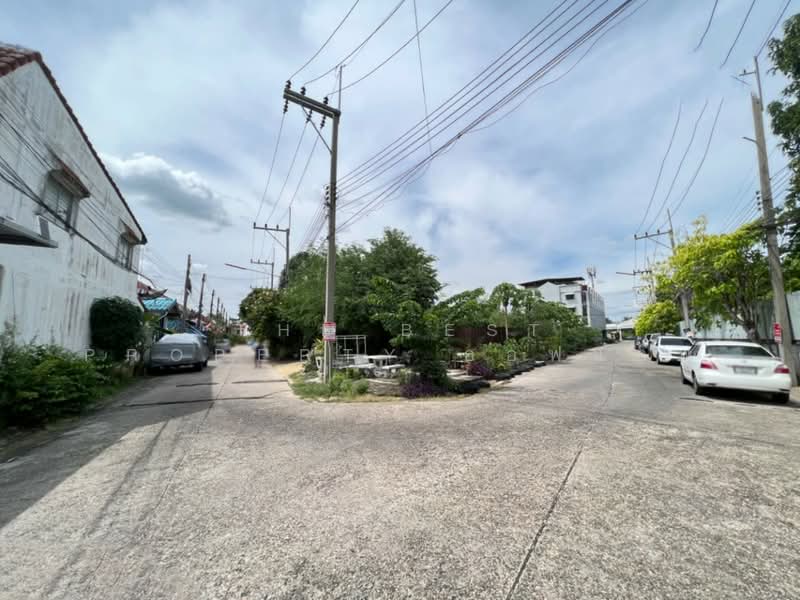 เกษมเพชรวิลล่า นครปฐม, Nakhon Pathom, Bang Kaeo, Nakhon Chai Sri, Nakhon Pathom, 2 Bedrooms, 100 sqm, Townhouse For Sale, by The Best Property ออฟแอฟ, 500155537 - DDproperty.com