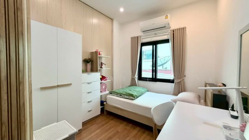 Ratcha Green Kanchanaphisek-Kantana, Nonthaburi, Soi Kantana, Bang Yai, Bang Yai, Nonthaburi, 3 Bedrooms, 140 sqm, Townhouse For Sale, by คุณ พิมพ์สิริ ( ทราย ), 500155562 - DDproperty.com