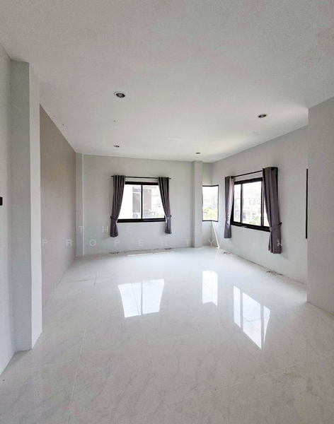 Thanaburi Residence : ธนาบุรี เรสซิเด้นซ์, ชลบุรี, พานทอง, พานทอง, ชลบุรี, 216 ตร.ม., บ้านเดี่ยว ขาย, โดย The Best Property ส้ม, 500155574 - DDproperty.com