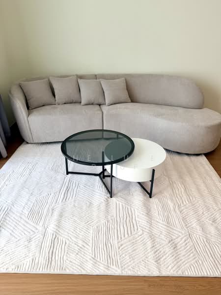 Rhythm Sukhumvit 42, Bangkok, Soi Sukhumvit 42, Sukhumvit Road, Phra Kanong, Khlong Toei, Bangkok, 2 Bedrooms, 70 sqm, Condo For Rent, by The Luxe Group, 500155593 - DDproperty.com