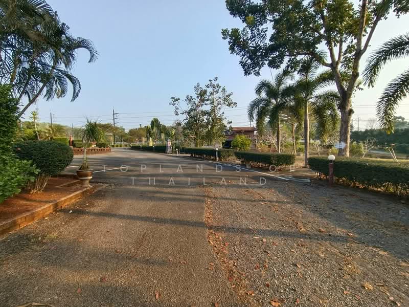 ขาย - ขาย ที่ดิน รีสอร์ทและสวน ทางไปเกาะช้าง จ.ตราด เนื้อที่ 56 ไร่ 47 ตารางวา เหมาะทำการค้า ติดถนนใหญ่, ตราด