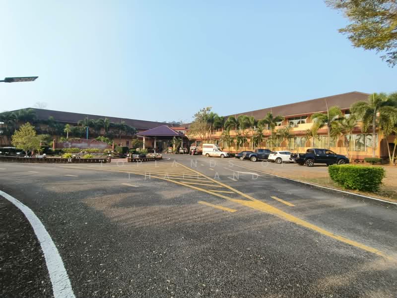 ขาย - ขาย ที่ดิน รีสอร์ทและสวน ทางไปเกาะช้าง จ.ตราด เนื้อที่ 56 ไร่ 47 ตารางวา เหมาะทำการค้า ติดถนนใหญ่, ตราด