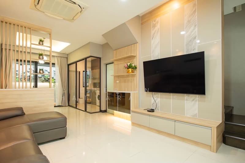 Landmark Ekamai-Ramindra, Bangkok, Sukhonthasawat Road, Lat Phrao, Lat Phrao, Bangkok, 3 Bedrooms, 168 sqm, Townhouse For Rent, by Cherlin  Lophattarakulsart, 500155610 - DDproperty.com