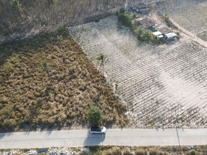 ขาย - ขายที่ดิน มาบยางพร อ.ปลวกแดง ระยอง (Zone อุตสาหกรรม มีไฟฟ้า Support) เนื้อที่ 86 ไร่ ถนนกว้าง 8-15 m, ระยอง