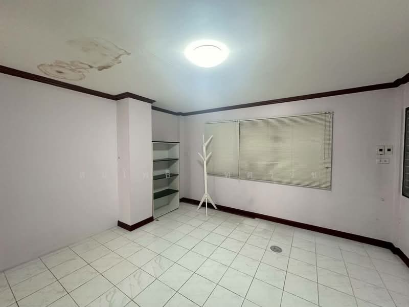 บ้านลาดปลาเค้า 10, Bangkok, Chorake Bua, Lat Phrao, Bangkok, 4 Bedrooms, 200 sqm, Single Detached House For Sale, by สมโพธิ เทศวิรัช, 500155621 - DDproperty.com