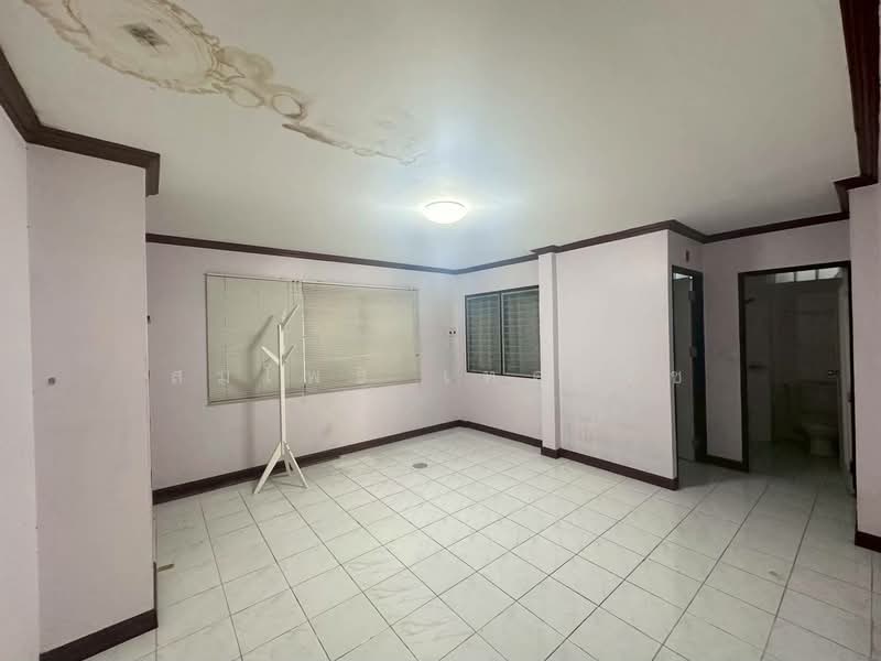 บ้านลาดปลาเค้า 10, Bangkok, Chorake Bua, Lat Phrao, Bangkok, 4 Bedrooms, 200 sqm, Single Detached House For Sale, by สมโพธิ เทศวิรัช, 500155621 - DDproperty.com