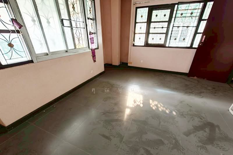 Lully Ville Lamlukka-Khlong1, Pathum Thani, Khu Khot, Lam Luk Ka, Pathum Thani, 4 Bedrooms, 187 sqm, Single Detached House For Sale, by คุณนุ่น, 500155640 - DDproperty.com