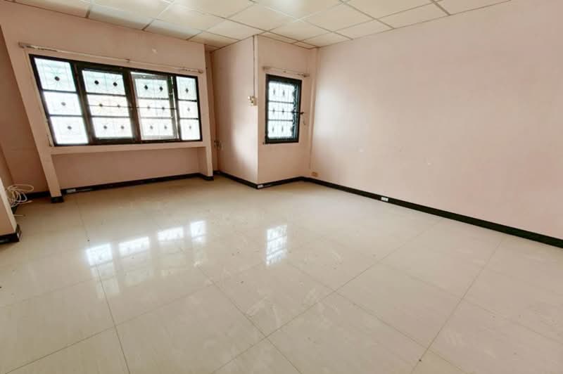 Lully Ville Lamlukka-Khlong1, Pathum Thani, Khu Khot, Lam Luk Ka, Pathum Thani, 4 Bedrooms, 187 sqm, Single Detached House For Sale, by คุณนุ่น, 500155640 - DDproperty.com