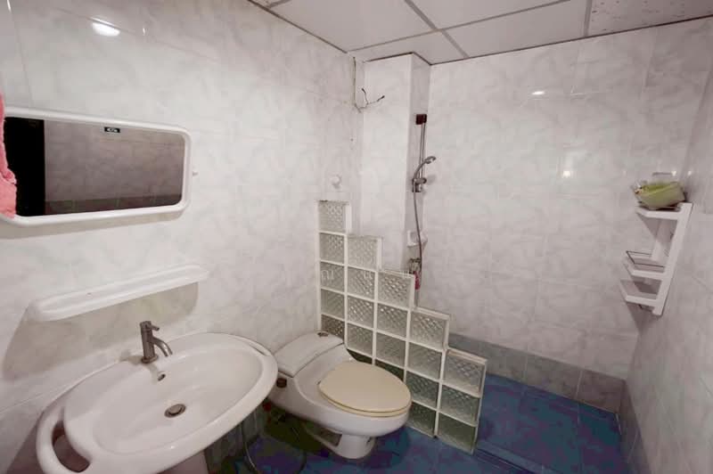 Lully Ville Lamlukka-Khlong1, Pathum Thani, Khu Khot, Lam Luk Ka, Pathum Thani, 4 Bedrooms, 187 sqm, Single Detached House For Sale, by คุณนุ่น, 500155640 - DDproperty.com