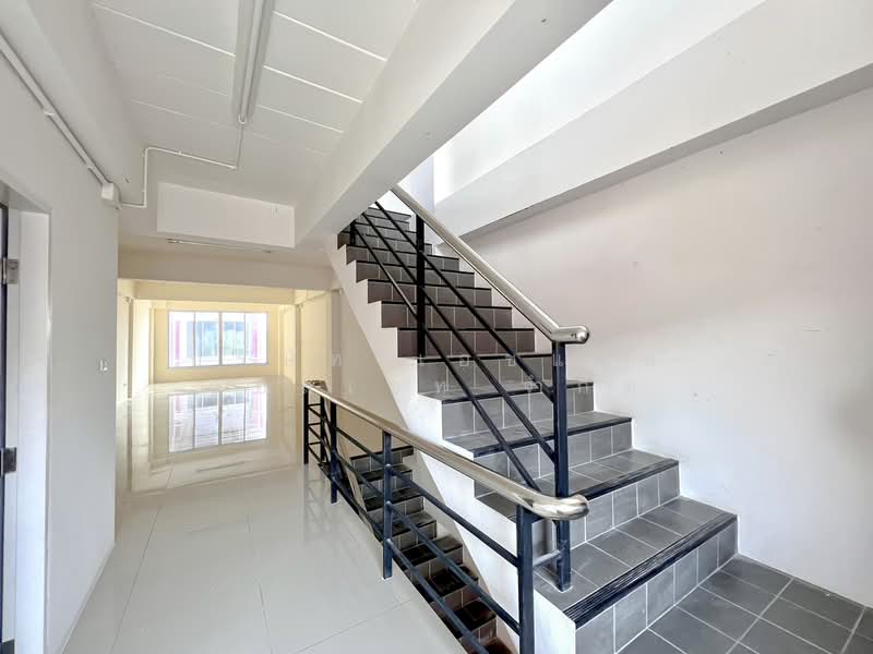 commercial building Sampeng 2, Bangkok, Bang Bon, Bang Bon, Bangkok, , 227 sqm, Shophouse For Sale, by บริษัท เอชแอล แอสเซท จำกัด, 500155650 - DDproperty.com