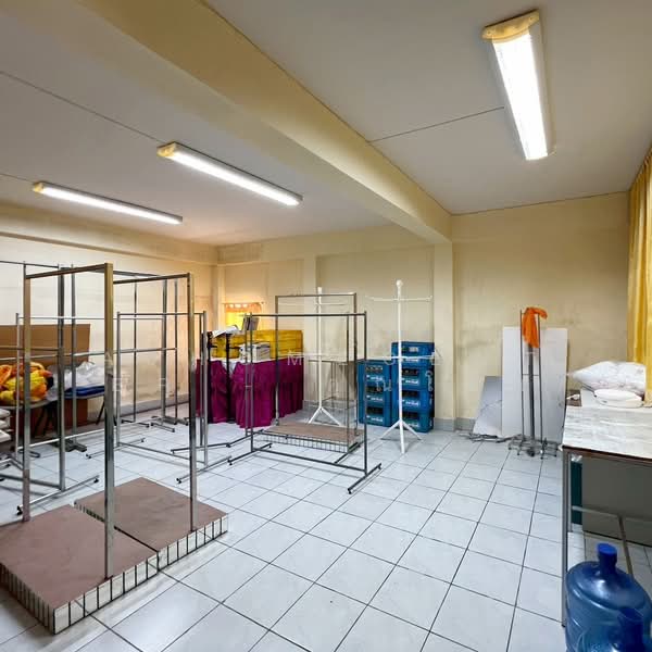 ขายหรือให้เช่าโรงงานเก่า15-1-71 ไร่ ติดถนนเพชรเกษม โซนอ้อมใหญ่, นครปฐม, อ้อมใหญ่, สามพราน, นครปฐม, 14,970 ตร.ม., โกดัง-โรงงาน ขาย, โดย AJHOMECENTER - คุณโป้ง, 500155678 - DDproperty.com