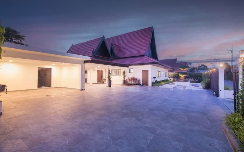 Luxury Villa for Rent in Mabprachan Lake, East Pattaya, Chon Buri (Pattaya), Bang Lamung, Bang Lamung (Pattaya), Chon Buri (Pattaya), 5 Bedrooms, 365 sqm, Villa For Rent, by PLC Real Estate, 500155682 - DDproperty.com