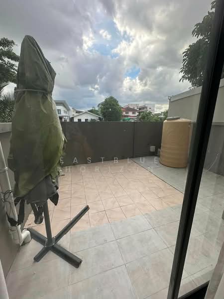 Y Residence Sukhumvit 113, Samut Prakan, Sukhumvit 113 Road (Soi Dan Samrong 42/1), Samrong Nua, Muang Samut Prakarn, Samut Prakan, 4 Bedrooms, 220 sqm, Townhouse For Rent, by Eastblue Horizon, 500155690 - DDproperty.com