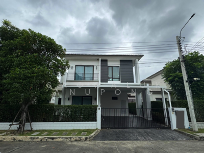 ขาย - Centro Bangna Km.7 : เซนโทร บางนา กม.7, สมุทรปราการ