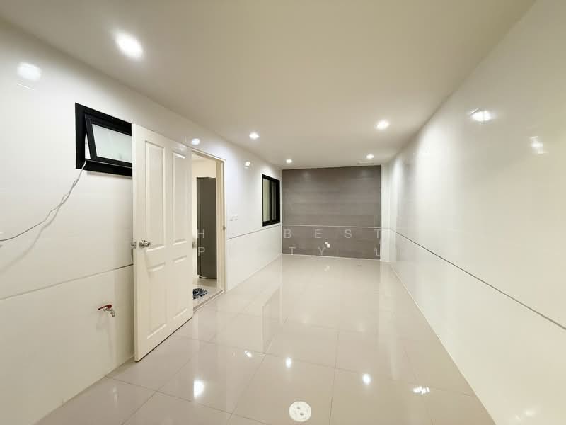 ธนารินทร์ ทาวน์โฮม6 (Thanarin Townhome6), Samut Prakan, Nai Khlong Bang Pla Kot, Phra Samut Jadee, Samut Prakan, 3 Bedrooms, 100 sqm, Townhouse For Sale, by The Best Property ป้อม, 500155703 - DDproperty.com