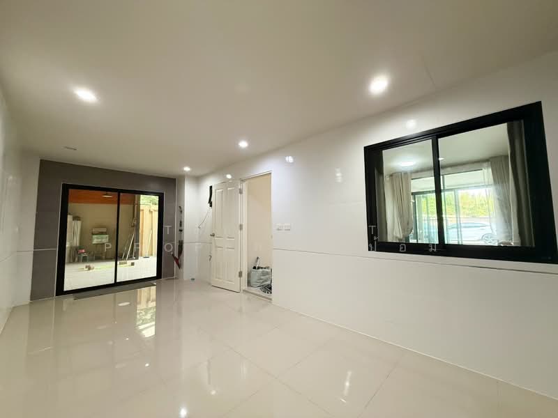 ธนารินทร์ ทาวน์โฮม6 (Thanarin Townhome6), สมุทรปราการ, ในคลองบางปลากด, พระสมุทรเจดีย์, สมุทรปราการ, 100 ตร.ม., ทาวน์เฮ้าส์ ขาย, โดย The Best Property ป้อม, 500155703 - DDproperty.com