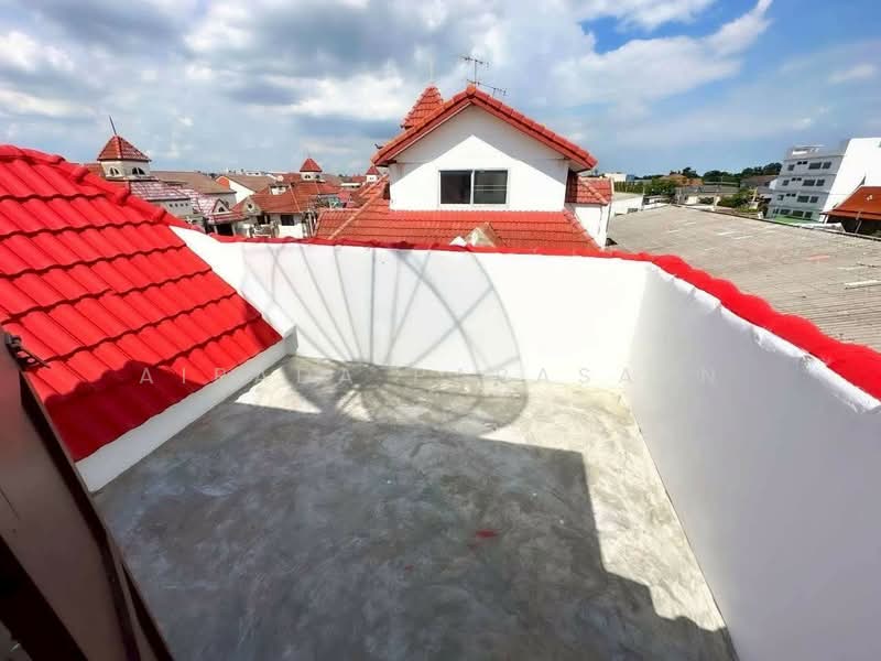 Home Avenue, corner lot, Soi Prawit and Friends 16., Bangkok, Bang Chak, Phra Khanong, Bangkok, 5 Bedrooms, 237 sqm, Townhouse For Rent, by Airada Parasarn, 500155705 - DDproperty.com