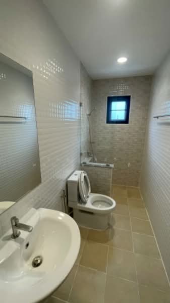 ศรีเทพวิลเลจ บางปะกง (Srithep Village Bangpakong), Chachoengsao, Bang Samak, Bang Pakong, Chachoengsao, 4 Bedrooms, 120 sqm, Semi-Detached House (Twin House) For Sale, by The Best Property ที, 500155723 - DDproperty.com