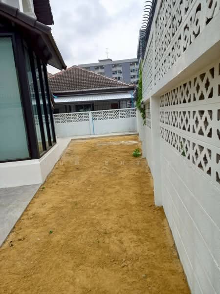 For sale 2-storey detached house, 85 sq.w., Soi Mithuna 20, Intersection 5, near KIS International S, Bangkok, Samsen Nok, Huai Khwang, Bangkok, 3 Bedrooms, 600 sqm, Single Detached House For Sale, by อนันต์ อัมรินทร์, 500155750 - DDproperty.com