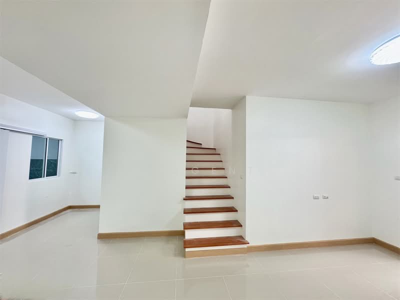 Lanceo CRIB Bangna-Suvarnabhumi, Bangkok, 555 Pracha Phatthana Rd, Thab Yao, Lat Krabang, Bangkok, 3 Bedrooms, 96 sqm, Townhouse For Sale, by NRagent, 500155756 - DDproperty.com