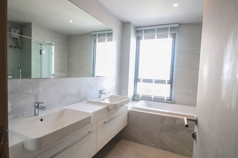 Rhythm Ekkamai, Bangkok, 11 Soi Sukhumvit 63, Khlongtoei Nua, Watthana, Bangkok, 2 Bedrooms, 70 sqm, Condo For Rent, by Areeya Kingwichit, 500155769 - DDproperty.com