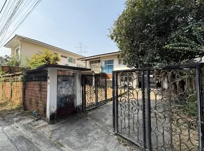ขาย - ที่ดินพร้อมบ้าน รัชดา 32, กรุงเทพ